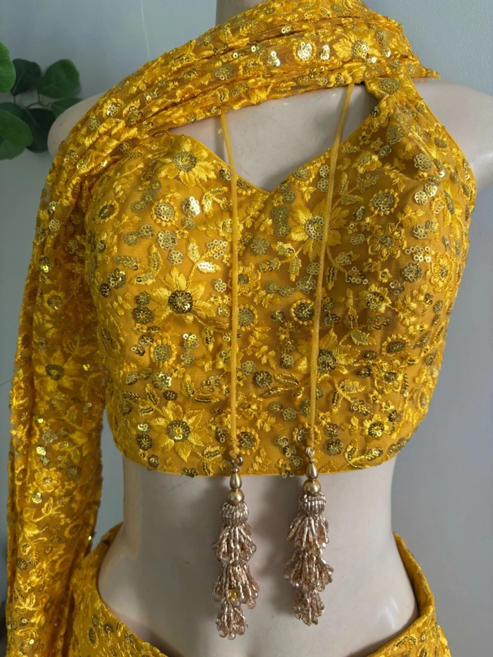 AhoiCHIC Yellow Embroidered Dress - M - Picture 4 of 16